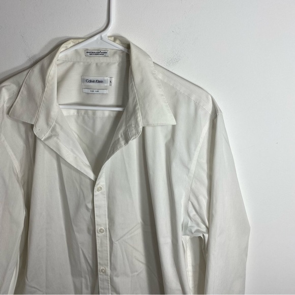 Calvin Klein Pin Striped Button Down Shirt Large Collared Men’s Long Sleeve - Picture 4 of 5